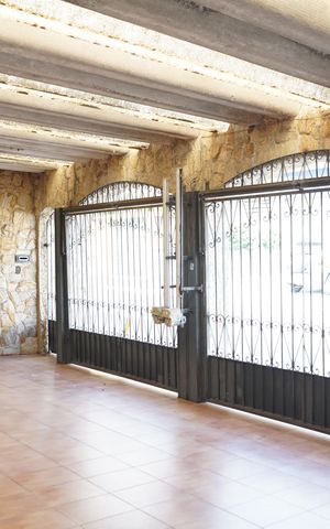 Casa à venda com 280m², 5 quartos e 3 vagasGaragem