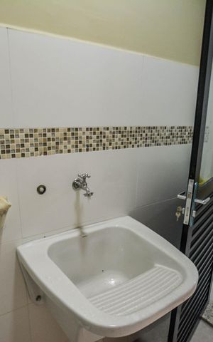 Casa à venda com 130m², 3 quartos e 2 vagas Casa à venda com 130m², 3 quartos e 2 vagasÁrea de Serviço