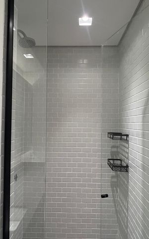 Apartamento à venda com 42m², 1 quarto e 1 vaga Apartamento à venda com 42m², 1 quarto e 1 vagaBanheiro da Suíte