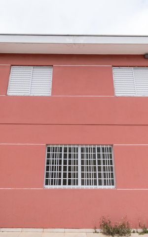 Casa à venda com 206m², 3 quartos e 4 vagas Casa à venda com 206m², 3 quartos e 4 vagasFachada