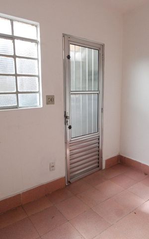 Casa para alugar com 60m², 1 quarto e 1 vagaSala