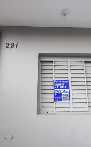 Casa para alugar com 60m², 1 quarto e 1 vagaFachada / Placa