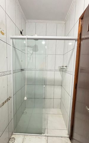 Casa à venda com 162m², 3 quartos e 3 vagas Casa à venda com 162m², 3 quartos e 3 vagasBanheiro