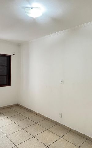 Casa à venda com 162m², 3 quartos e 3 vagas Casa à venda com 162m², 3 quartos e 3 vagasQuarto 2
