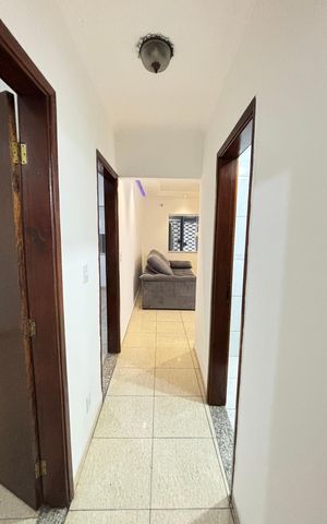 Casa à venda com 162m², 3 quartos e 3 vagas Casa à venda com 162m², 3 quartos e 3 vagasCorredor