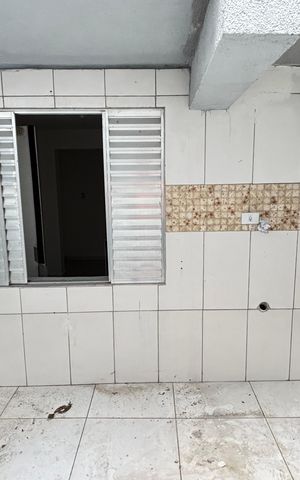 Casa à venda com 162m², 3 quartos e 3 vagas Casa à venda com 162m², 3 quartos e 3 vagasQuarto 3 Varanda