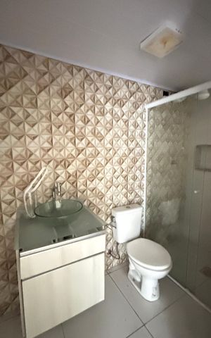 Casa à venda com 162m², 3 quartos e 3 vagas Casa à venda com 162m², 3 quartos e 3 vagasBanheiro