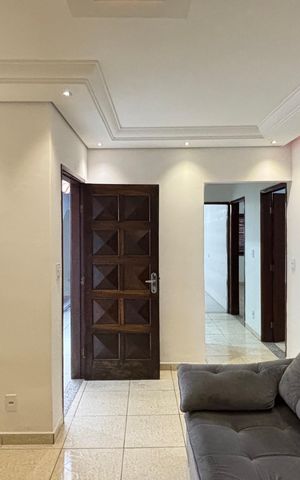 Casa à venda com 162m², 3 quartos e 3 vagas Casa à venda com 162m², 3 quartos e 3 vagasSala
