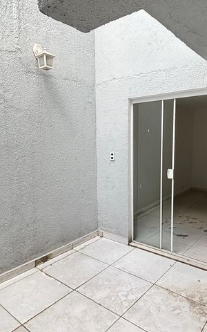 Casa à venda com 162m², 3 quartos e 3 vagas Casa à venda com 162m², 3 quartos e 3 vagasQuarto 3 Varanda