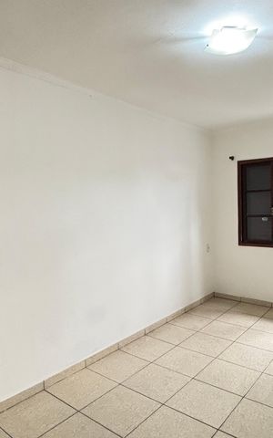 Casa à venda com 162m², 3 quartos e 3 vagas Casa à venda com 162m², 3 quartos e 3 vagasQuarto 2