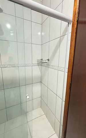 Casa à venda com 162m², 3 quartos e 3 vagas Casa à venda com 162m², 3 quartos e 3 vagasBanheiro