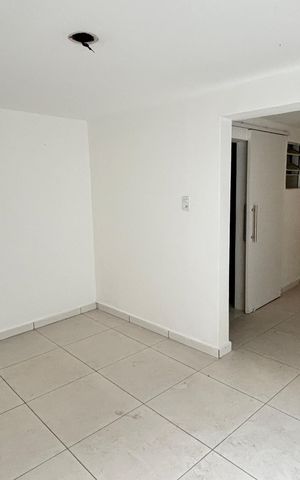 Casa à venda com 162m², 3 quartos e 3 vagas Casa à venda com 162m², 3 quartos e 3 vagasQuarto 3