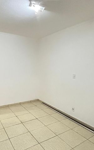 Casa à venda com 162m², 3 quartos e 3 vagas Casa à venda com 162m², 3 quartos e 3 vagasQuarto 1