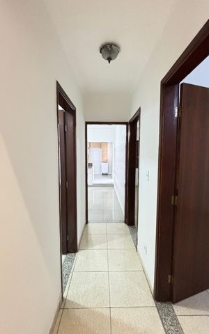 Casa à venda com 162m², 3 quartos e 3 vagas Casa à venda com 162m², 3 quartos e 3 vagasCorredor