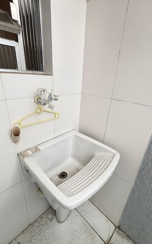 Casa à venda com 162m², 3 quartos e 3 vagas Casa à venda com 162m², 3 quartos e 3 vagasÁrea de Serviço