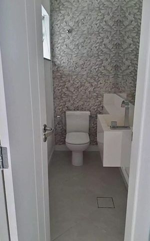 Casa à venda com 175m², 3 quartos e sem vaga Casa à venda com 175m², 3 quartos e sem vagaLavabo