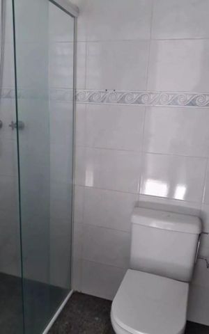 Casa à venda com 175m², 3 quartos e sem vaga Casa à venda com 175m², 3 quartos e sem vagaBanheiro 2