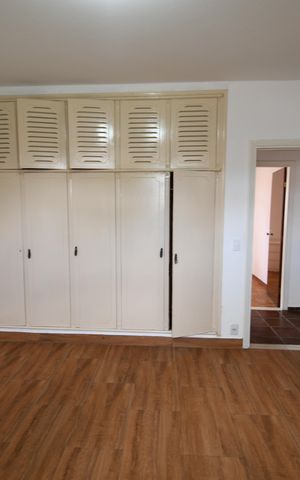 Casa para alugar com 300m², 3 quartos e 12 vagasSuíte
