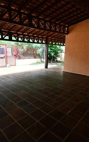 Casa para alugar com 300m², 3 quartos e 12 vagasGaragem