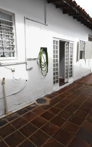 Casa para alugar com 300m², 3 quartos e 12 vagasÁrea de Serviço