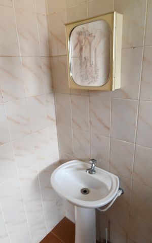 Casa para alugar com 300m², 3 quartos e 12 vagasBanheiro de serviço