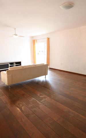 Casa para alugar com 300m², 3 quartos e 12 vagasSala