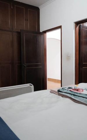Casa à venda com 330m², 4 quartos e 6 vagasSuíte