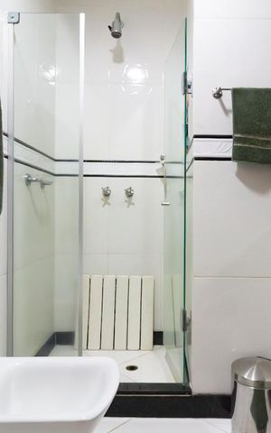 Apartamento à venda com 160m², 3 quartos e 1 vaga Apartamento à venda com 160m², 3 quartos e 1 vagaBanheiro social