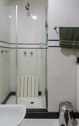 Apartamento à venda com 160m², 3 quartos e 1 vaga Apartamento à venda com 160m², 3 quartos e 1 vagaBanheiro social
