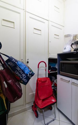 Apartamento à venda com 160m², 3 quartos e 1 vaga Apartamento à venda com 160m², 3 quartos e 1 vagaQuarto de serviço
