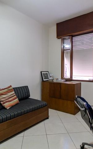 Apartamento à venda com 160m², 3 quartos e 1 vaga Apartamento à venda com 160m², 3 quartos e 1 vagaQuarto 1