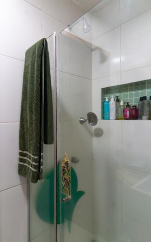 Apartamento à venda com 160m², 3 quartos e 1 vaga Apartamento à venda com 160m², 3 quartos e 1 vagaBanheiro da suíte