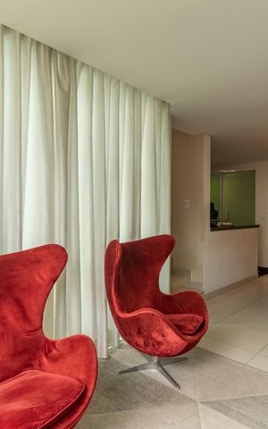 Casa à venda com 490m², 5 quartos e 8 vagas Casa à venda com 490m², 5 quartos e 8 vagasSala 2