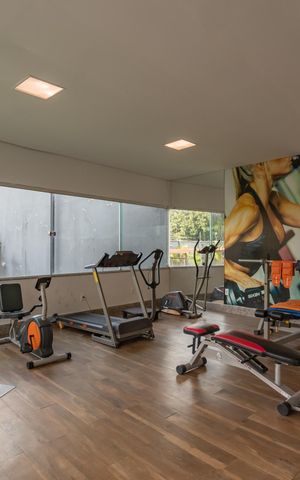 Casa à venda com 490m², 5 quartos e 8 vagas Casa à venda com 490m², 5 quartos e 8 vagasAcademia