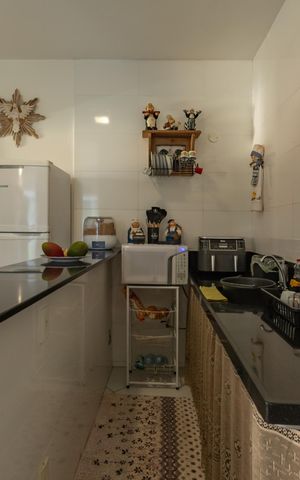 Casa à venda com 490m², 5 quartos e 8 vagas Casa à venda com 490m², 5 quartos e 8 vagasCozinha - Casa 2