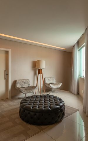 Casa à venda com 490m², 5 quartos e 8 vagas Casa à venda com 490m², 5 quartos e 8 vagasSala 3