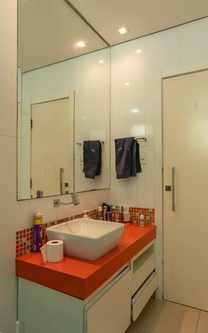 Casa à venda com 490m², 5 quartos e 8 vagas Casa à venda com 490m², 5 quartos e 8 vagasBanheiro Social