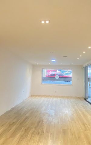 Casa para alugar com 134m², 4 quartos e 2 vagas Casa para alugar com 134m², 4 quartos e 2 vagasSala