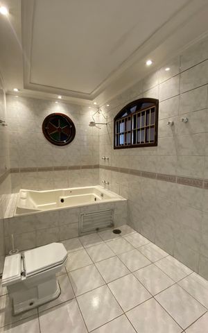Casa para alugar com 134m², 4 quartos e 2 vagas Casa para alugar com 134m², 4 quartos e 2 vagasBanheiro suite