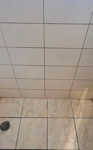 Casa para alugar com 150m², 2 quartos e 1 vaga Casa para alugar com 150m², 2 quartos e 1 vagaBanheiro