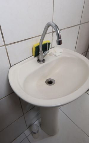 Casa à venda com 200m², 3 quartos e 2 vagasBanheiro da Edícula