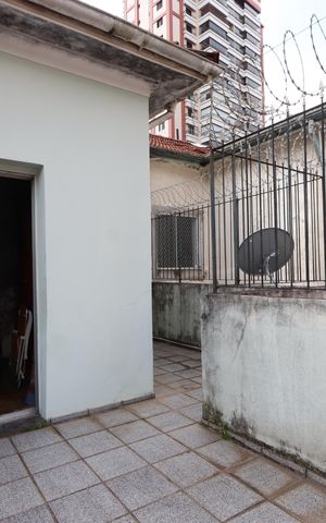 Casa à venda com 200m², 3 quartos e 2 vagasVaranda - Quartos 1 e 2