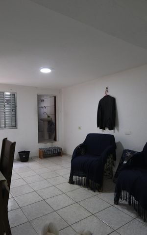 Casa à venda com 200m², 3 quartos e 2 vagasQuarto da Edícula