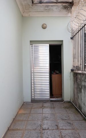 Casa à venda com 200m², 3 quartos e 2 vagasVaranda - Quartos 1 e 2