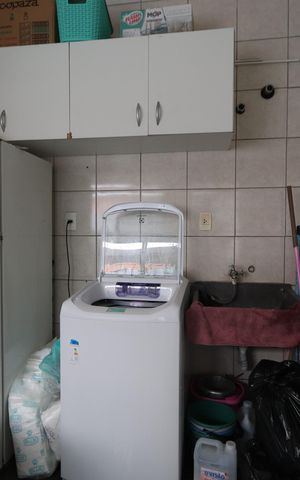 Casa à venda com 200m², 3 quartos e 2 vagasLavanderia