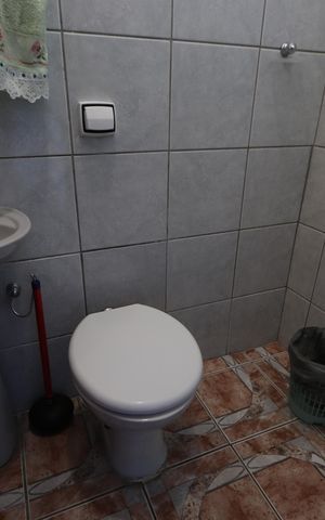 Casa à venda com 200m², 3 quartos e 2 vagasBanheiro de serviço
