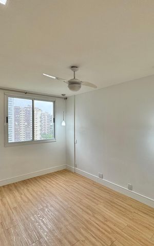Apartamento à venda com 135m², 3 quartos e 2 vagas Apartamento à venda com 135m², 3 quartos e 2 vagasSuíte 1