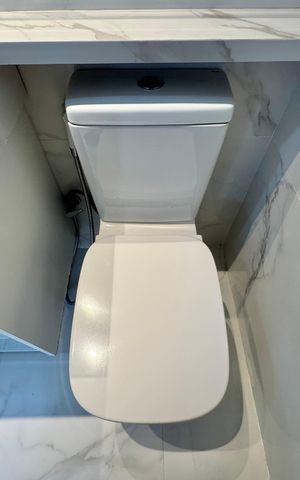 Apartamento à venda com 135m², 3 quartos e 2 vagas Apartamento à venda com 135m², 3 quartos e 2 vagasBanheiro da Suíte 1
