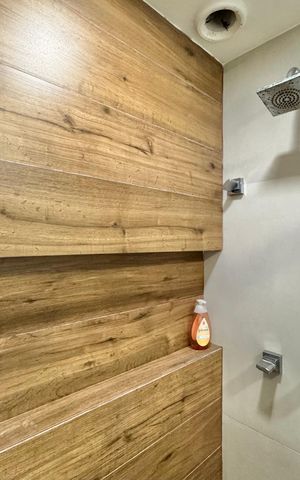 Apartamento à venda com 135m², 3 quartos e 2 vagas Apartamento à venda com 135m², 3 quartos e 2 vagasBanheiro da Suíte 2
