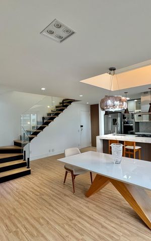 Apartamento à venda com 135m², 3 quartos e 2 vagas Apartamento à venda com 135m², 3 quartos e 2 vagasSala